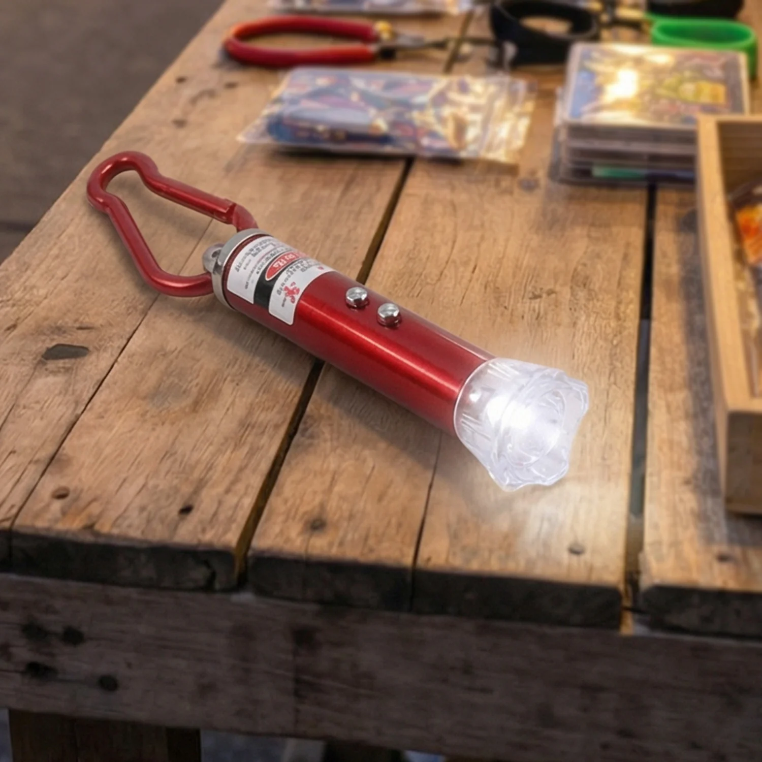 4 in1 Laser Light, LED Flashlight + Torch Keychain + Laser Pointer - Image 3